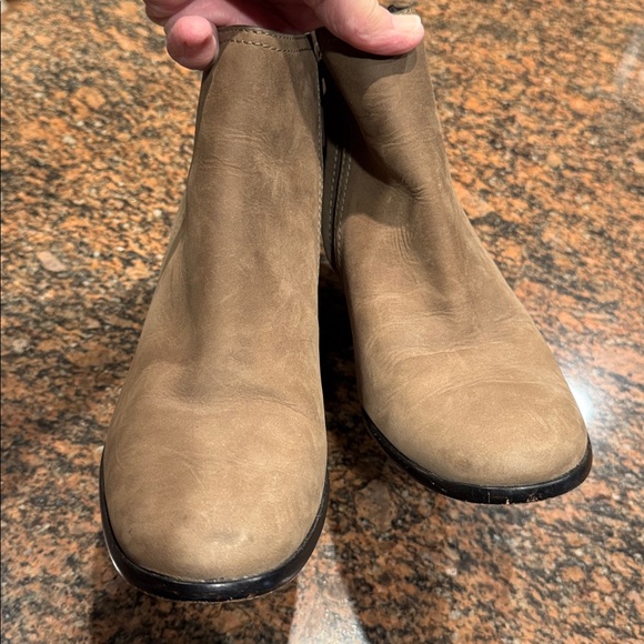 Cole Haan Taupe “Grand” Booties. Sz 9 - Picture 4 of 10